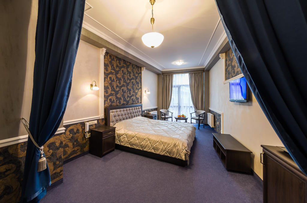 Franz Hotel&Restaurant Ivano-Frankivsk Habitación foto